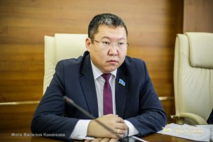 Бюджет республики на 2019 год рассмотрен на публичных слушаниях Парламента Якутии